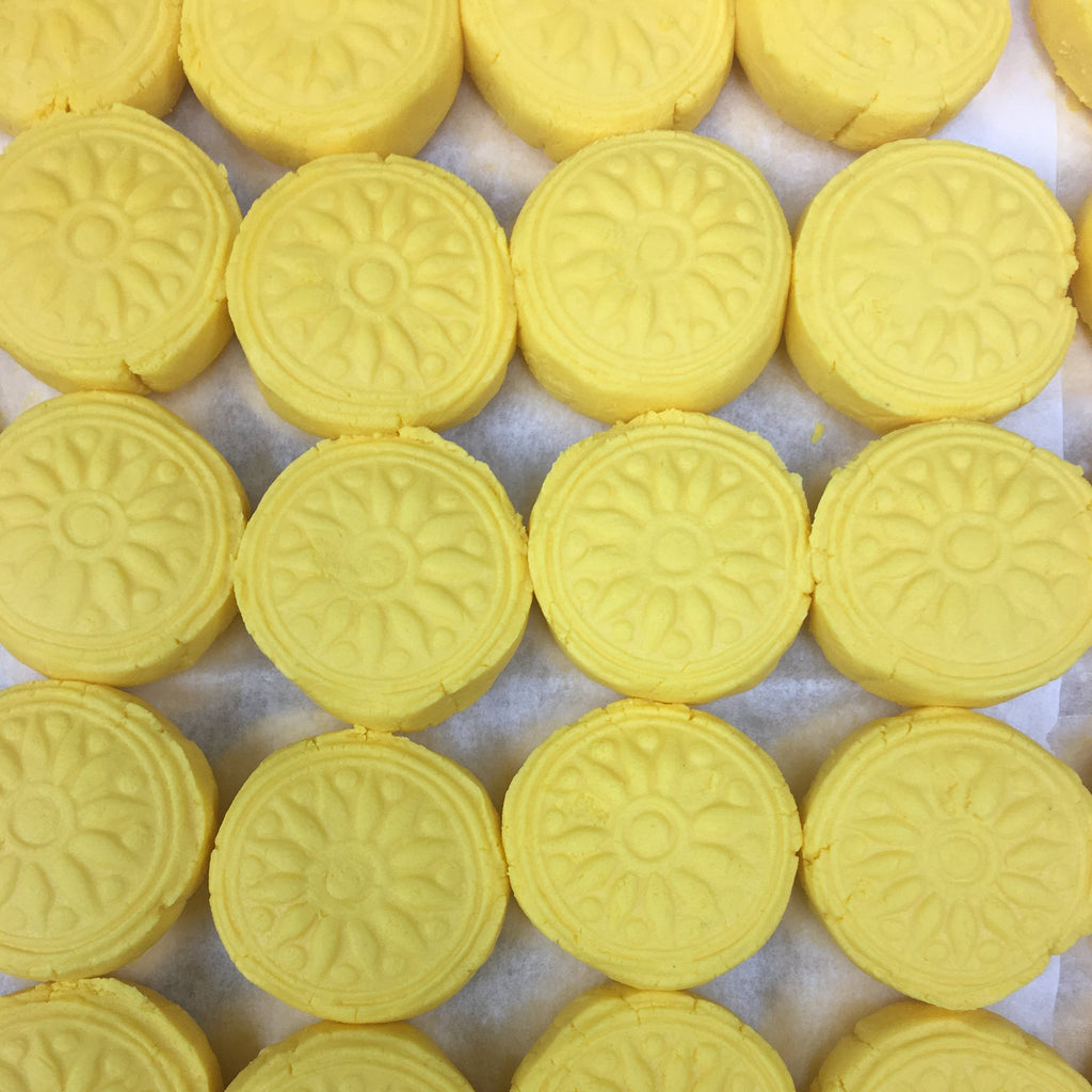 sandesh, bengali, shondesh, Boondi laddu, mithai, cary, vegan, gluten free dessert, sweets, Indian wedding, indian cafe, burfi, chocolate shop, rasagulla, indian cafe, indian samosa, indian sweets, indian restaurant
